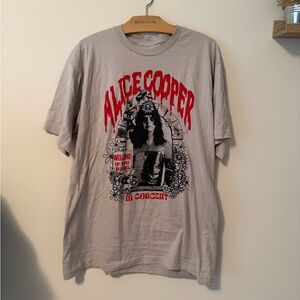 Alice Cooper “Too Close For Comfort” Graphic Band Tee